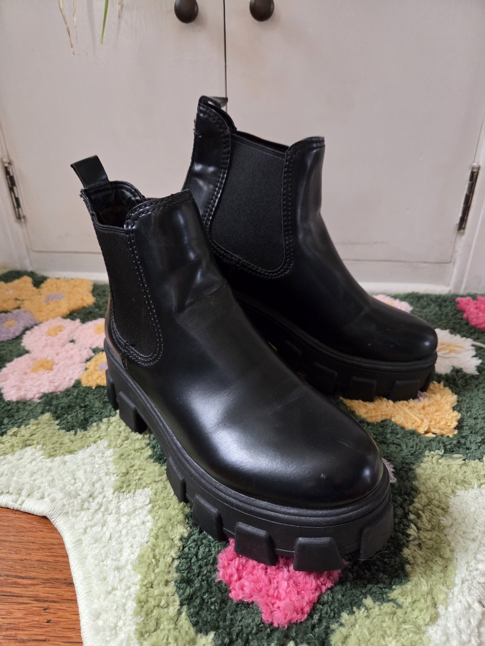 Circus by Sam Edelman Black Chunky Chelsea Platform Boots